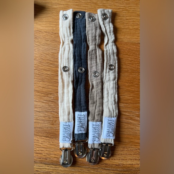 SET Of 4 CharleyCharles Pacifier Clips - Picture 6 of 6